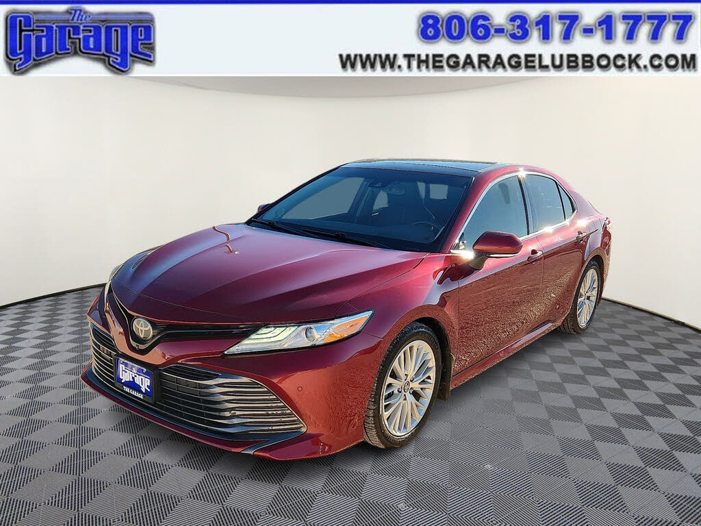 2020 Toyota Camry XLE FWD