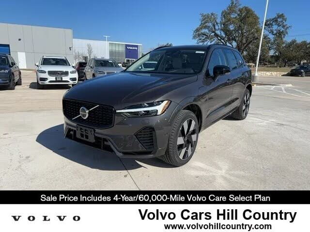 2024 Volvo XC60 Recharge T8 Plus Dark Theme eAWD