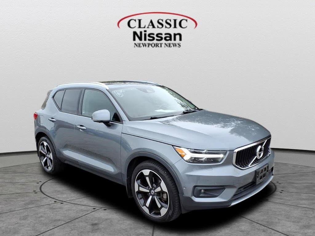 2019 Volvo XC40 T5 Momentum AWD