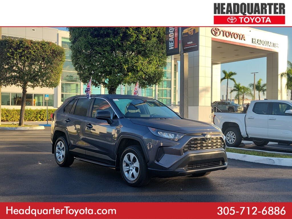 2022 Toyota RAV4 LE FWD