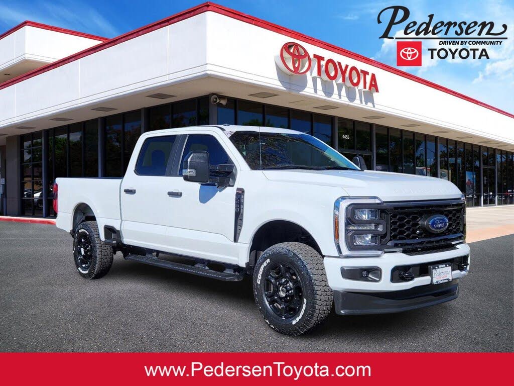 2024 Ford F-250 Super Duty XL Crew Cab 4WD