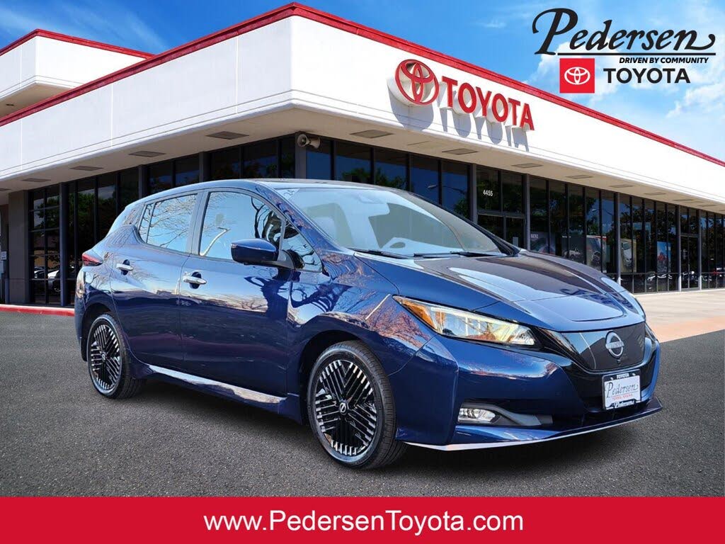 2024 Nissan LEAF SV Plus FWD