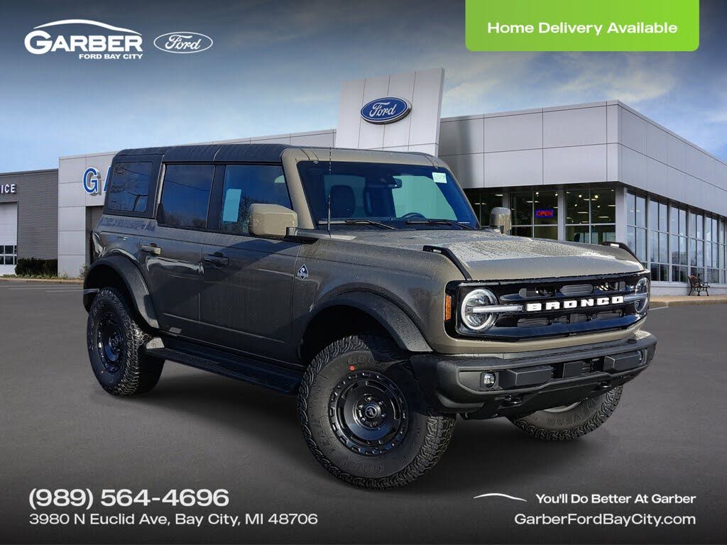2025 Ford Bronco Outer Banks 4-Door 4WD