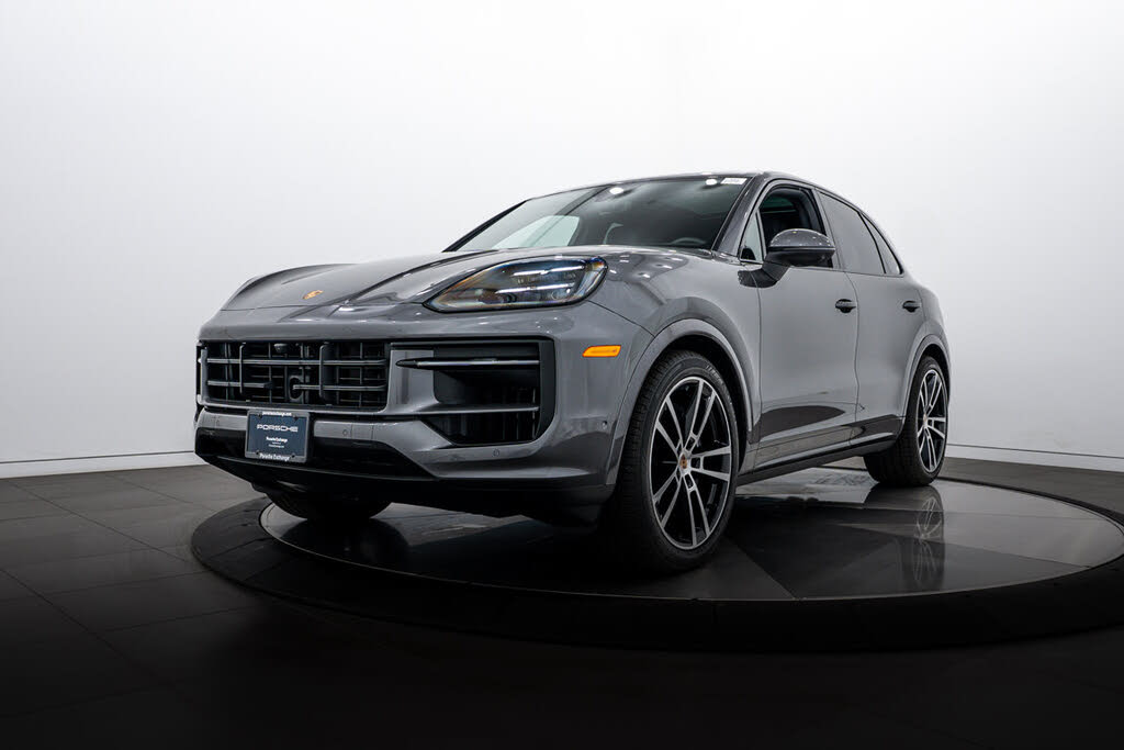 2025 Porsche Cayenne AWD
