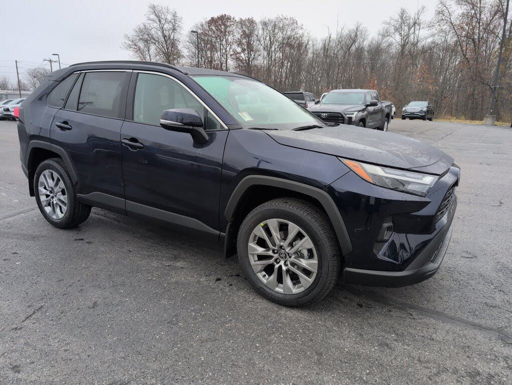2025 Toyota RAV4 XLE Premium AWD