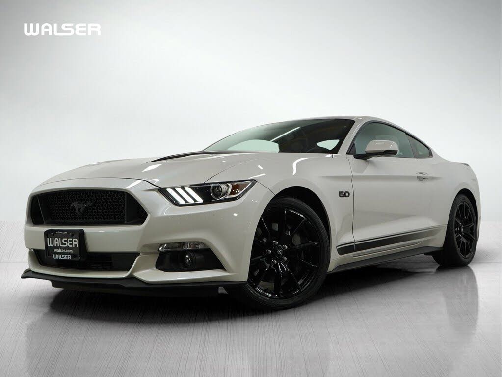 2017 Ford Mustang GT Premium Coupe RWD