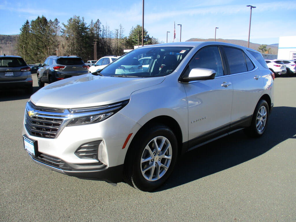 2022 Chevrolet Equinox LT AWD with 1LT