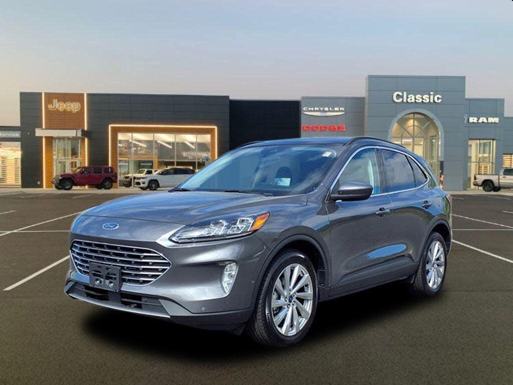 2022 Ford Escape Titanium AWD