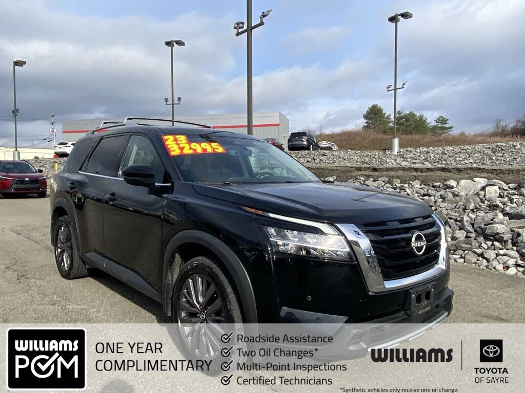 2023 Nissan Pathfinder SL 4WD