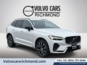 Volvo XC60 B5 Plus Dark Theme FWD