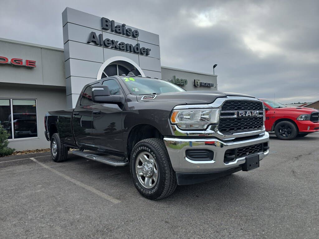 2024 RAM 2500 Tradesman Crew Cab LB 4WD