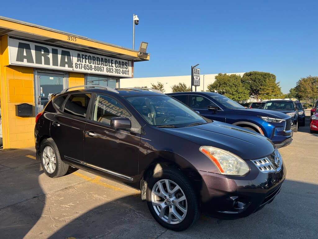 2013 Nissan Rogue SV with SL AWD