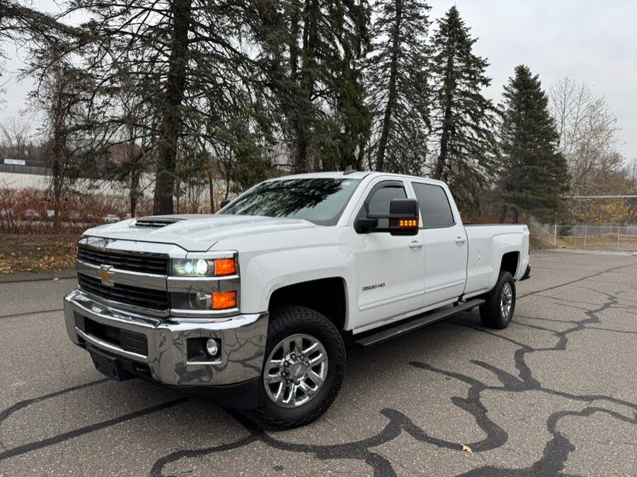 2017 Chevrolet Silverado 3500HD LT Crew Cab 4WD