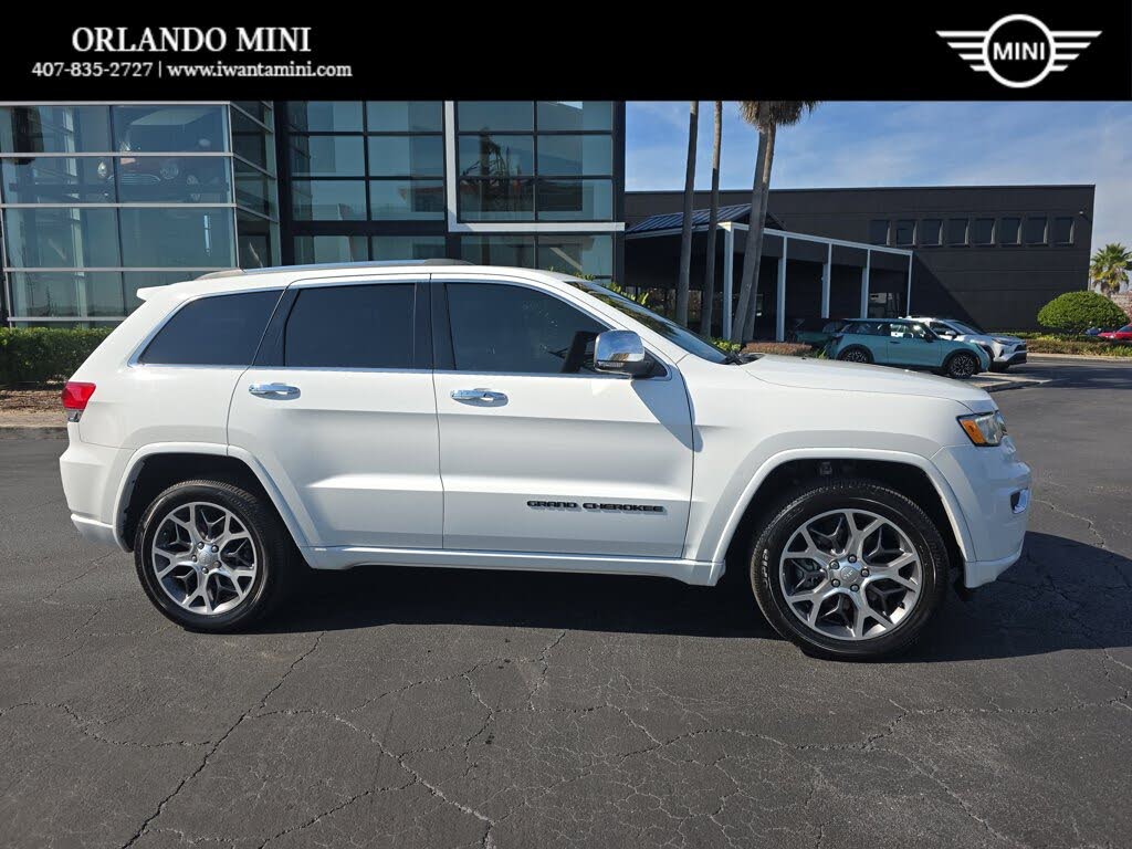 2021 Jeep Grand Cherokee Overland RWD