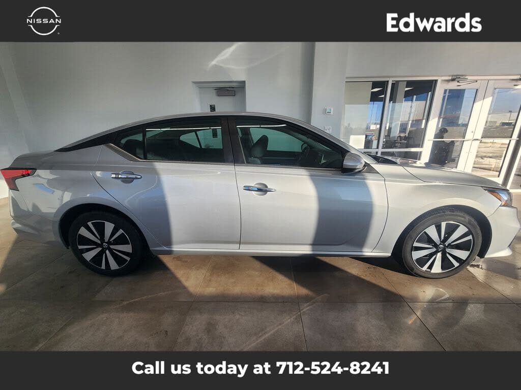 2021 Nissan Altima 2.5 SV FWD