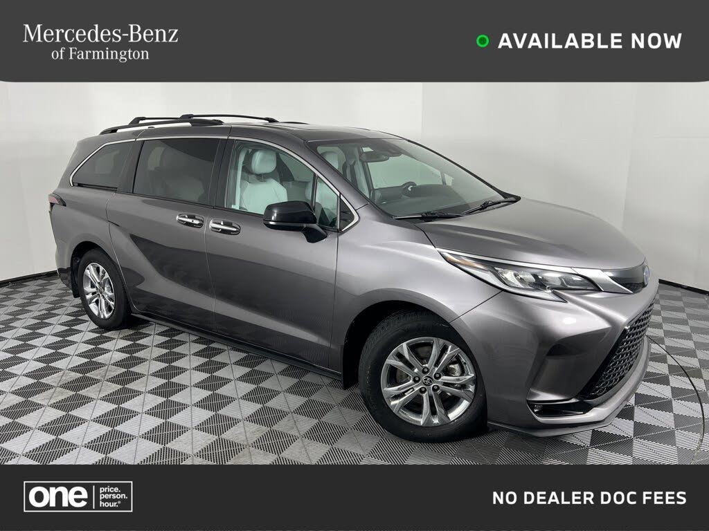 2022 Toyota Sienna XSE 7-Passenger AWD