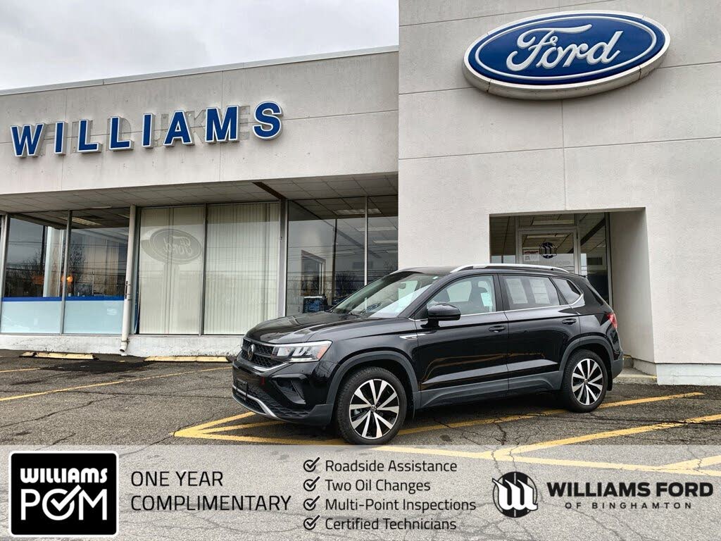 2023 Volkswagen Taos SE 4Motion