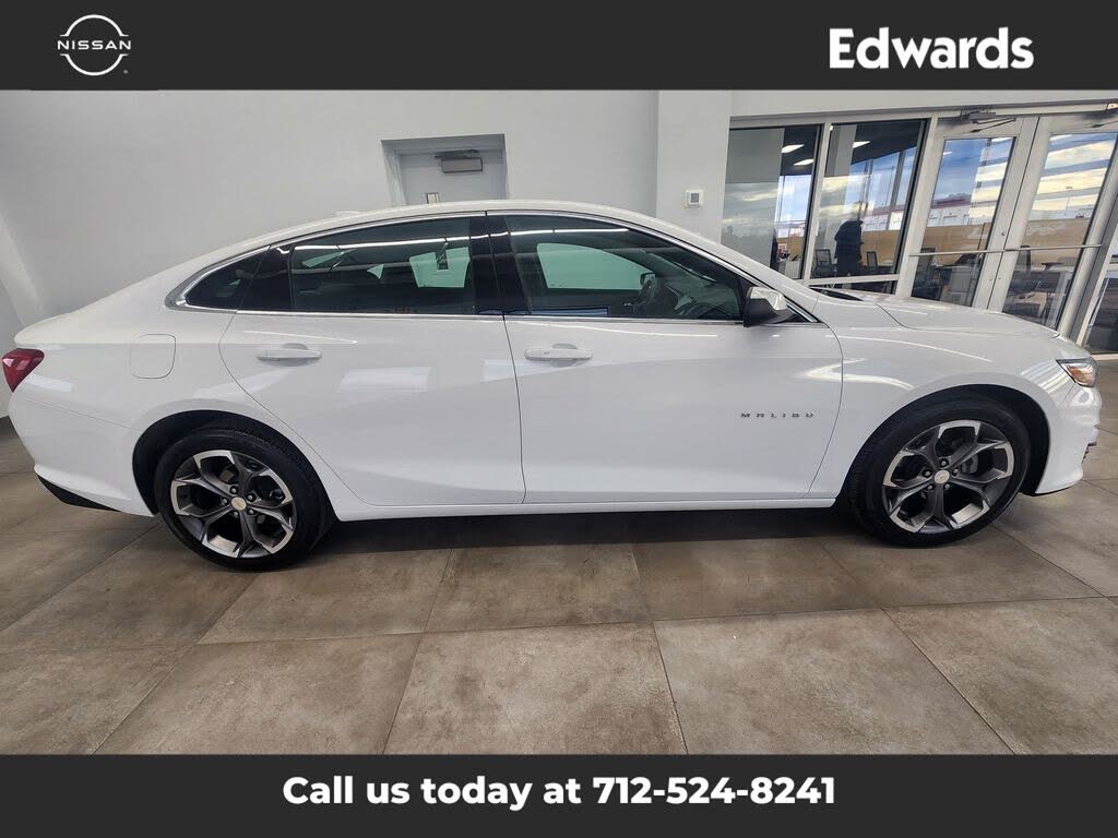 2024 Chevrolet Malibu LT with 1LT FWD