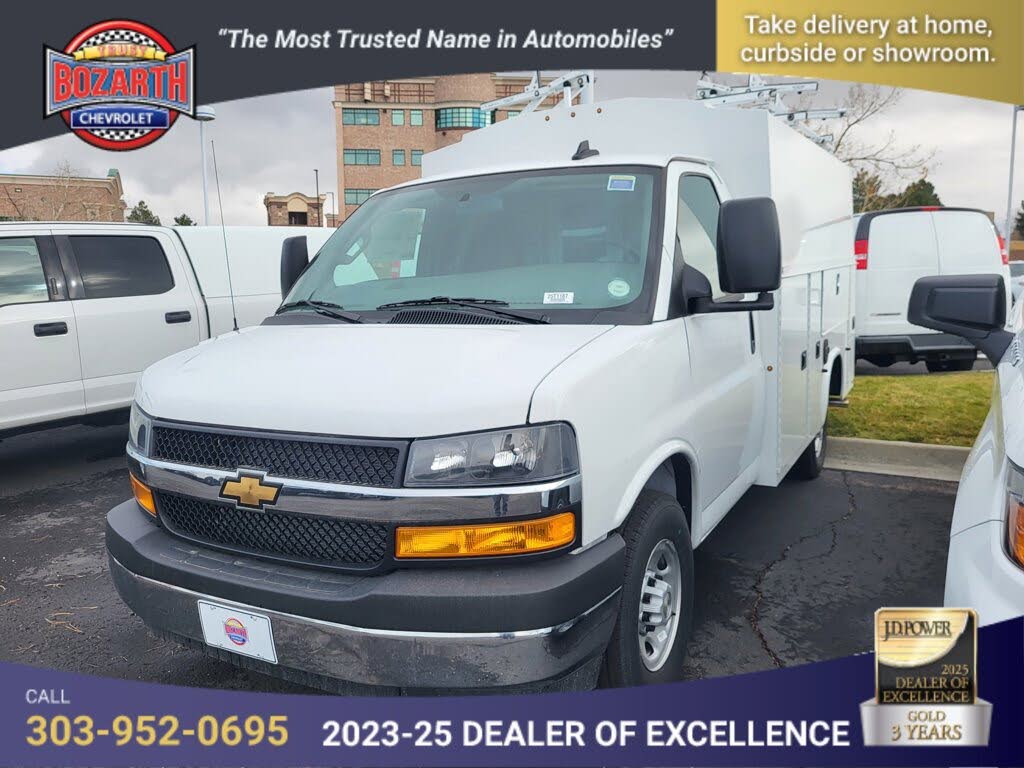 2025 Chevrolet Express Chassis 3500 Cutaway 139