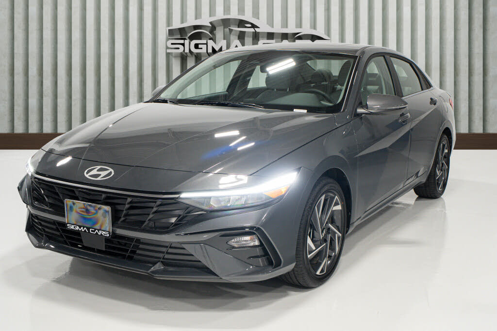 2025 Hyundai Elantra Hybrid Luxury FWD