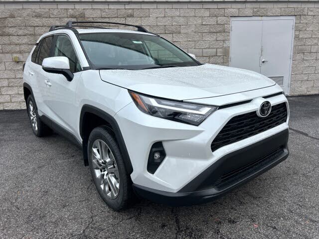 2025 Toyota RAV4 XLE Premium FWD