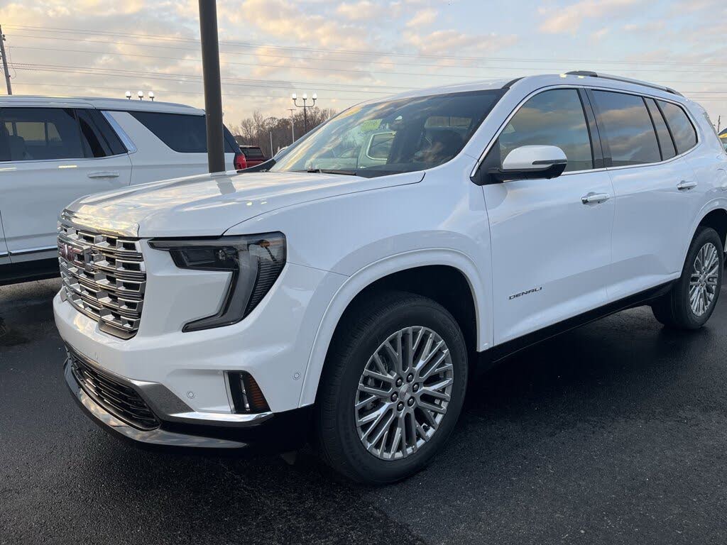 2026 GMC Acadia Denali FWD