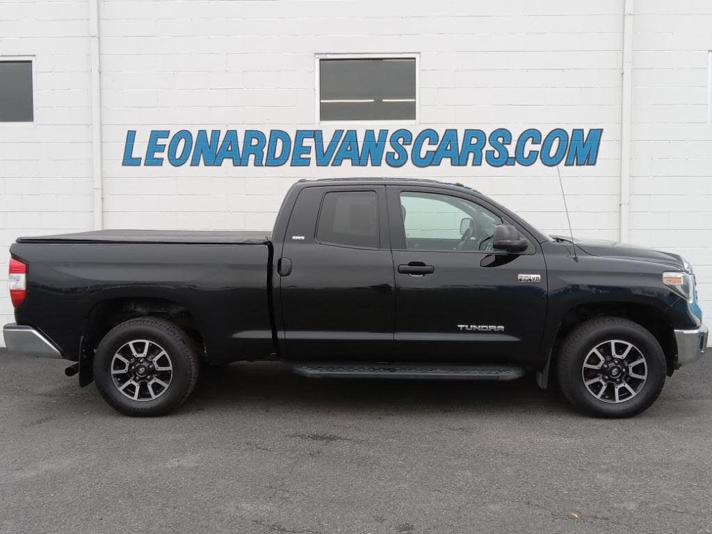 2018 Toyota Tundra SR5 Double Cab 5.7L 4WD