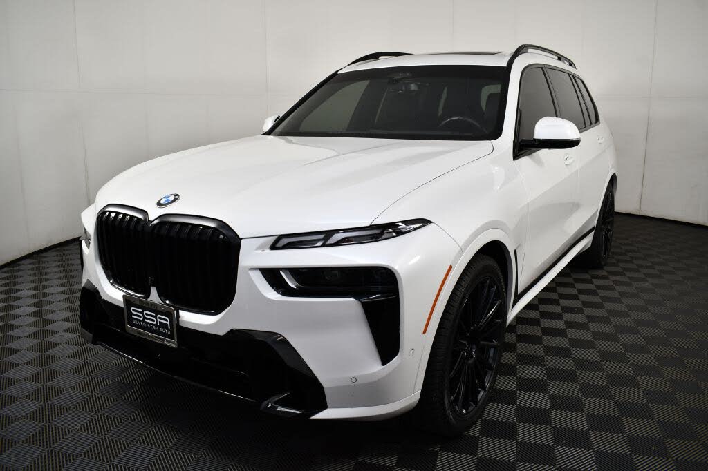 2023 BMW X7 xDrive40i AWD
