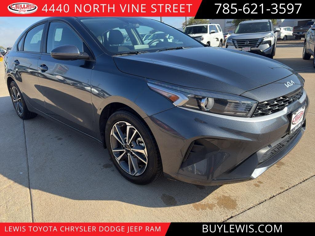 2024 Kia Forte LXS FWD