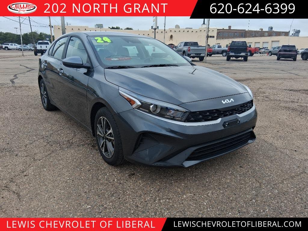 2024 Kia Forte LXS FWD