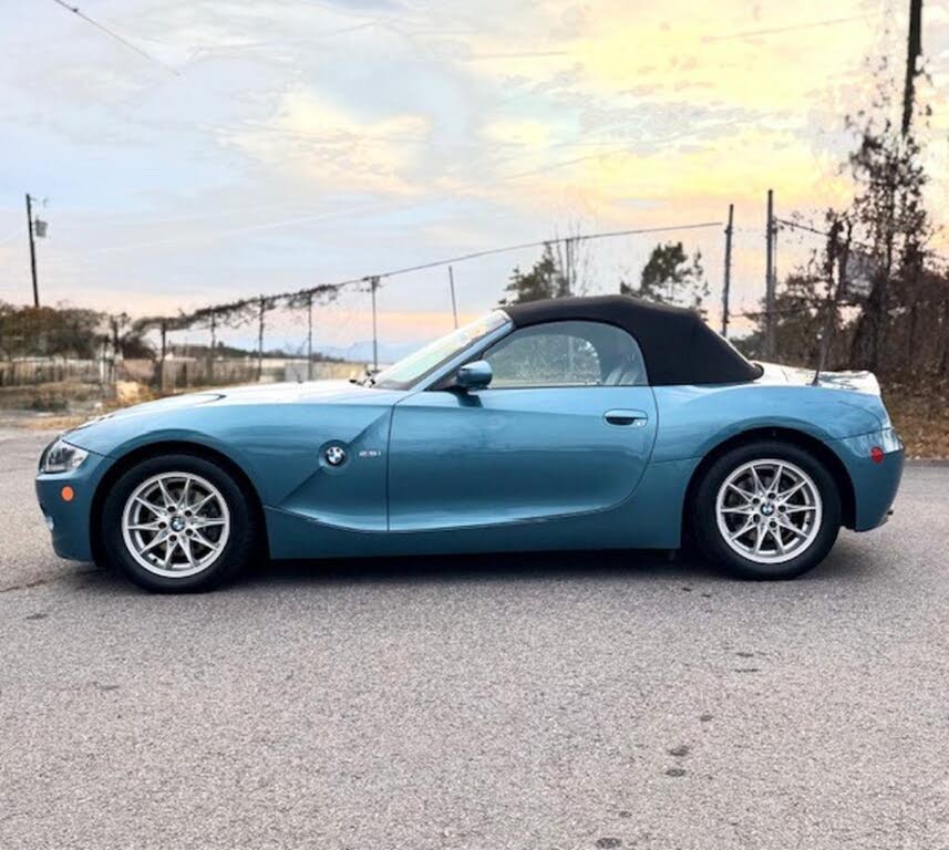 2005 BMW Z4 2.5i Roadster RWD