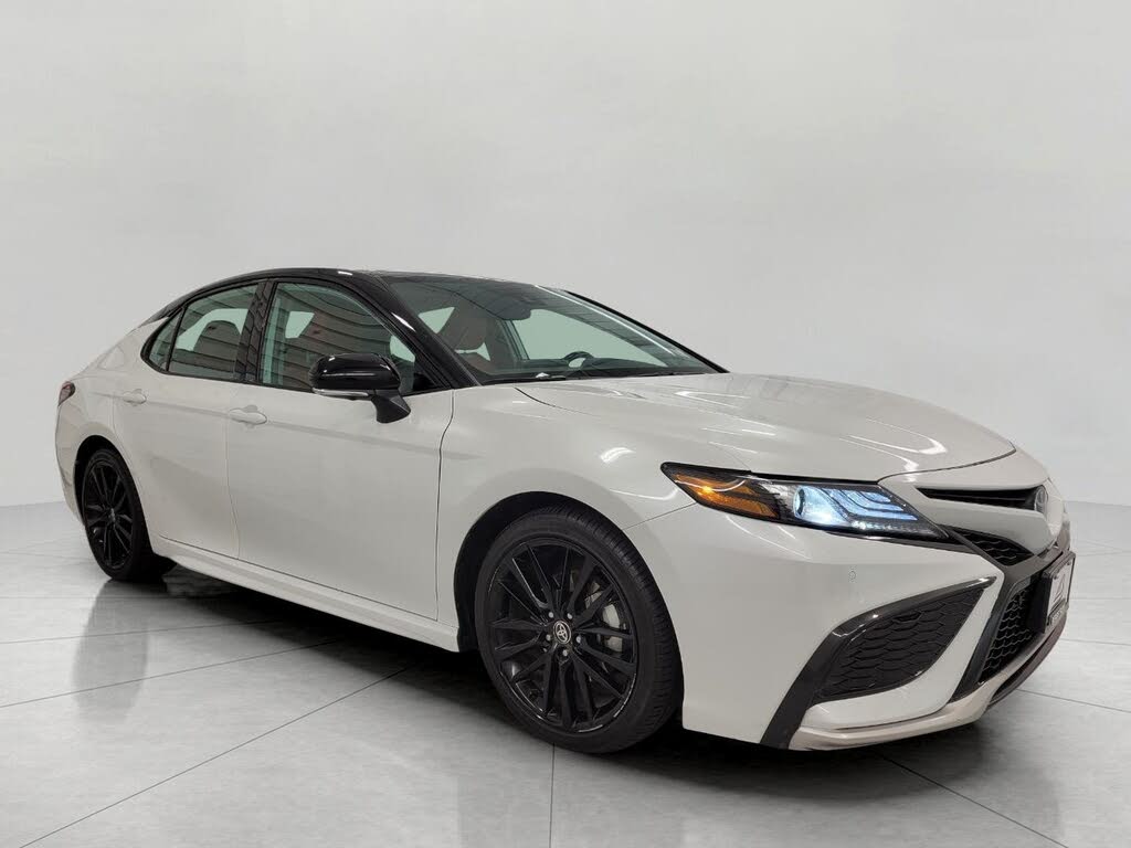 2024 Toyota Camry Hybrid XSE FWD