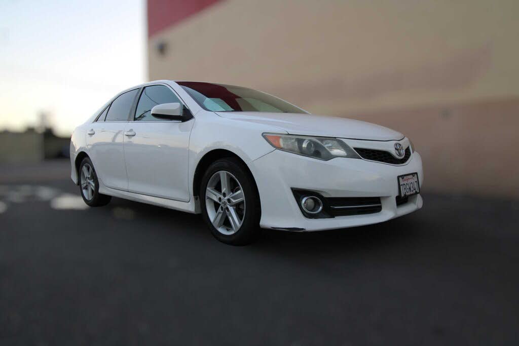 2013 Toyota Camry SE