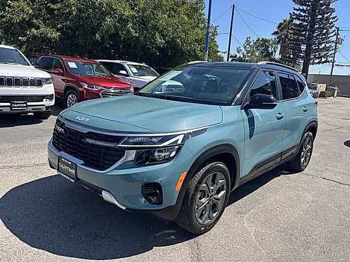 2024 Kia Seltos S FWD