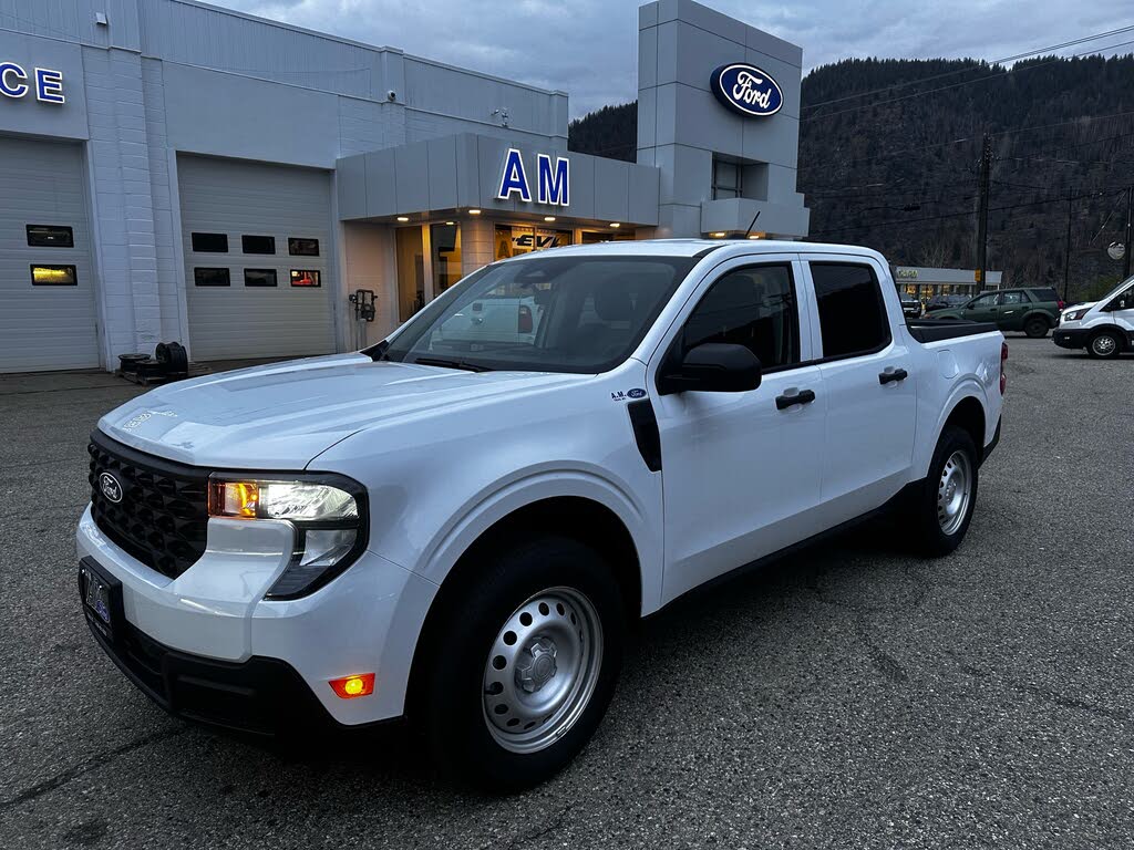 2025 Ford Maverick XL SuperCrew AWD