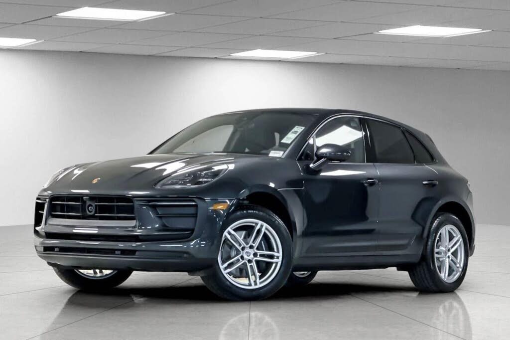 2025 Porsche Macan AWD