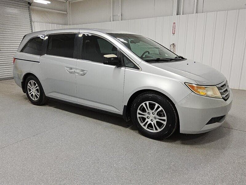 2011 Honda Odyssey LX FWD