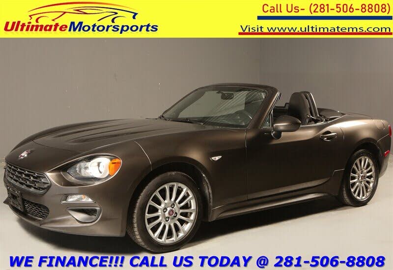 2017 FIAT 124 Spider Classica RWD