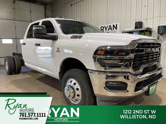 2025 RAM 3500 Chassis Tradesman Crew Cab LB DRW 4WD