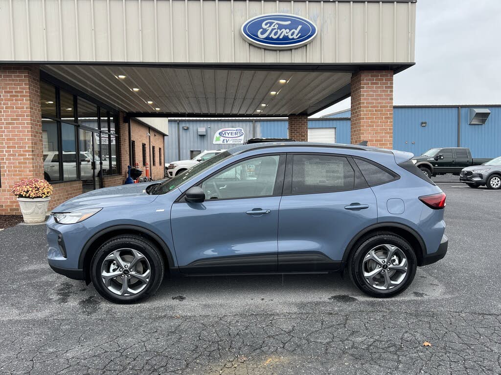 2026 Ford Escape ST-Line AWD