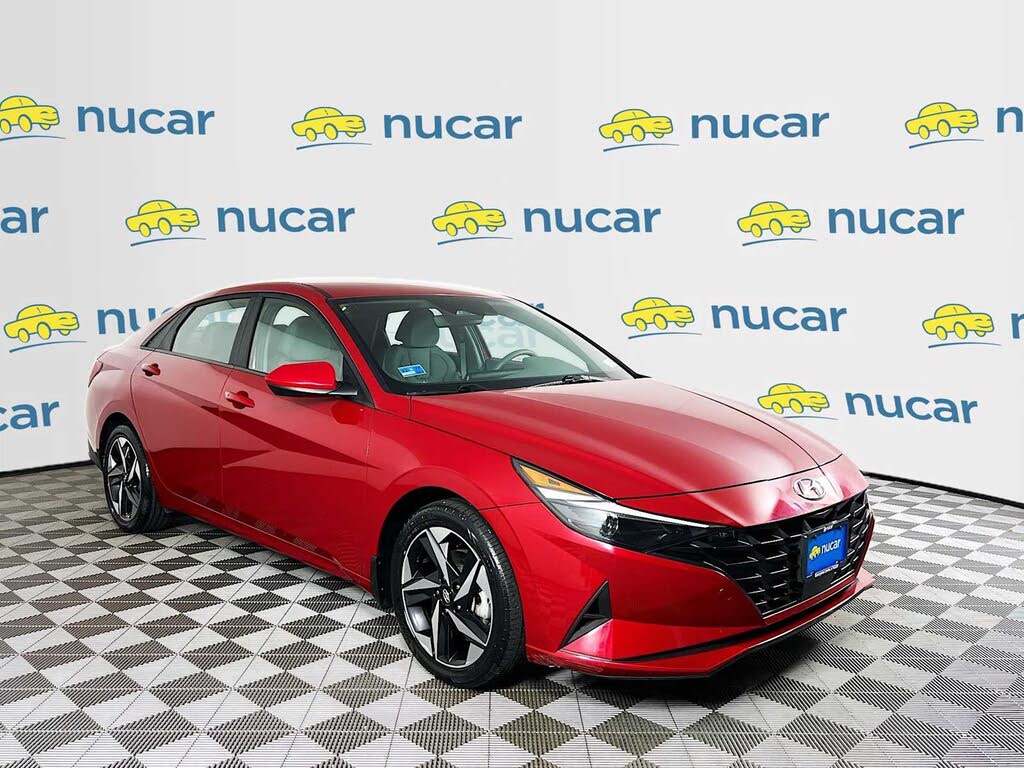 2023 Hyundai Elantra SEL FWD