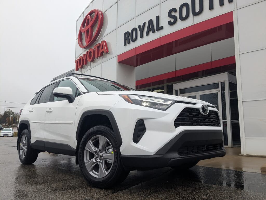 2025 Toyota RAV4 XLE AWD
