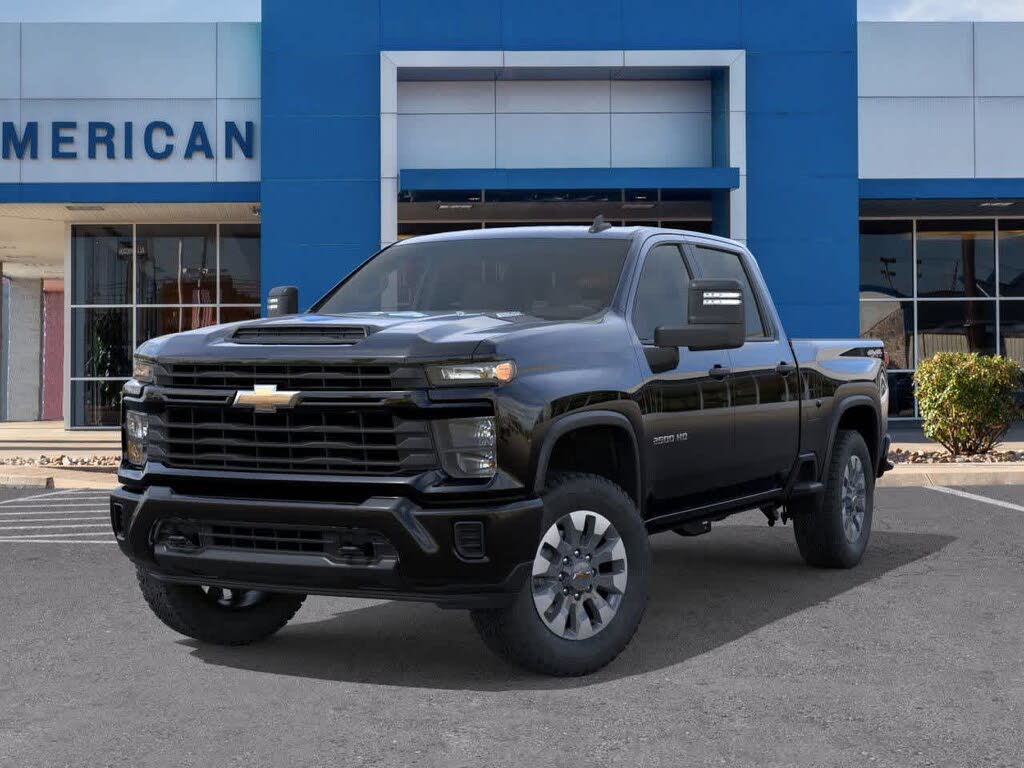 2026 Chevrolet Silverado 2500HD Custom Crew Cab 4WD