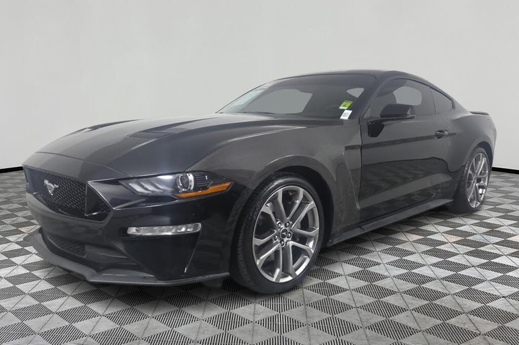 2018 Ford Mustang GT Premium Coupe RWD
