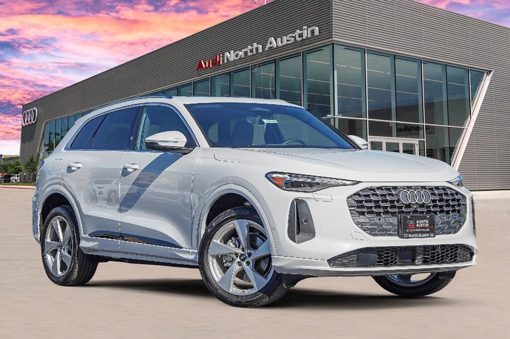 2025 Audi Q5 quattro Premium Plus 40 TFSI