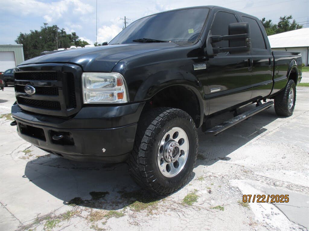 2005 Ford F-350 Super Duty XLT Crew Cab SB 4WD