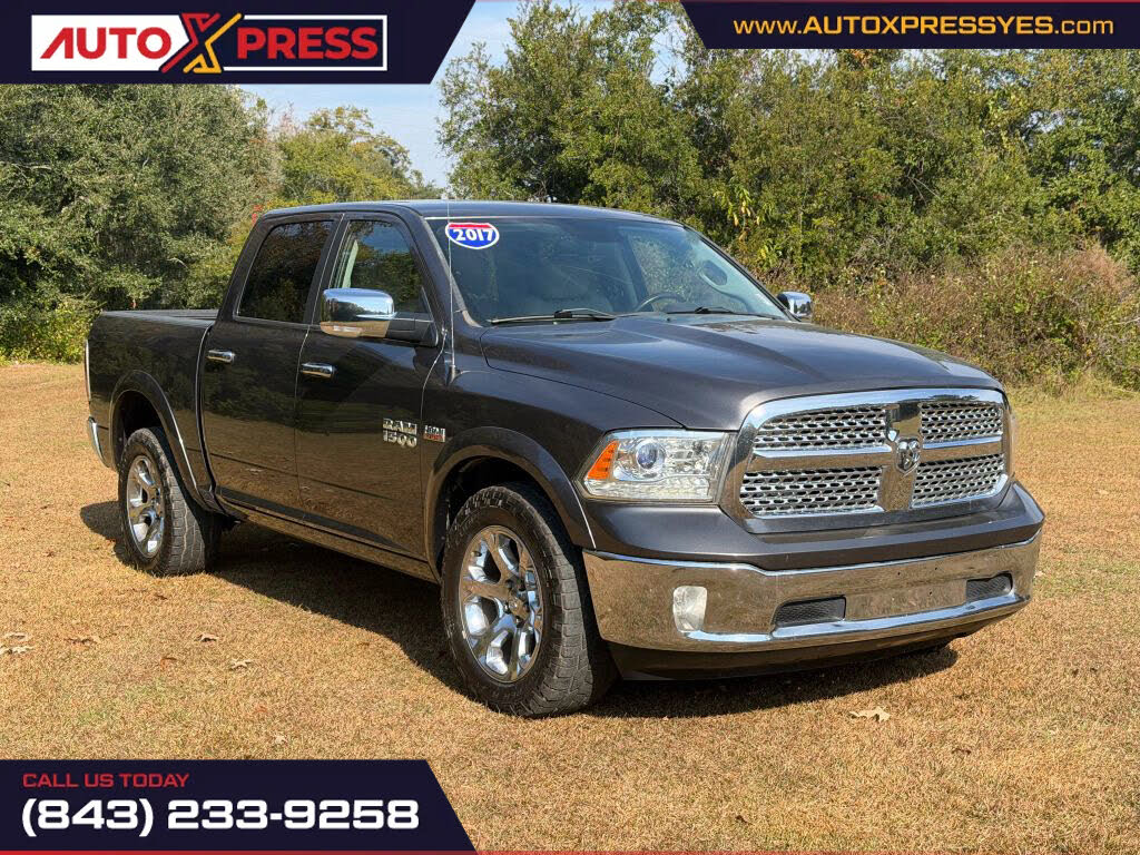 2017 RAM 1500 Laramie Crew Cab 4WD