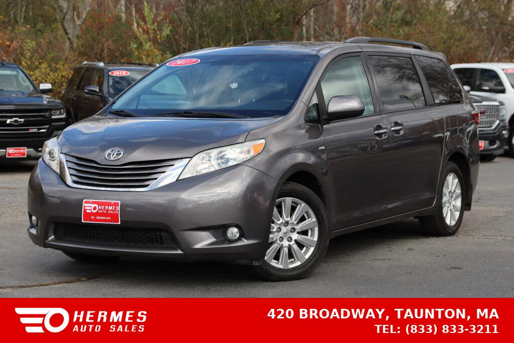 2017 Toyota Sienna XLE Premium 7-Passenger AWD