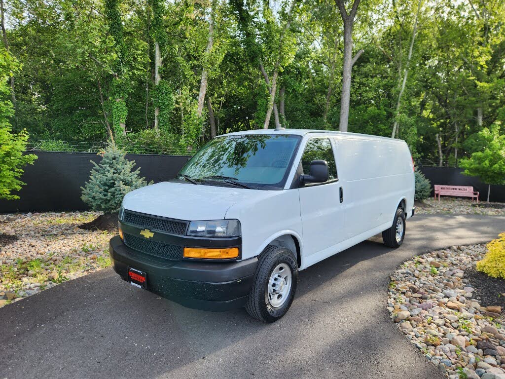 2023 Chevrolet Express Cargo 2500 Extended RWD