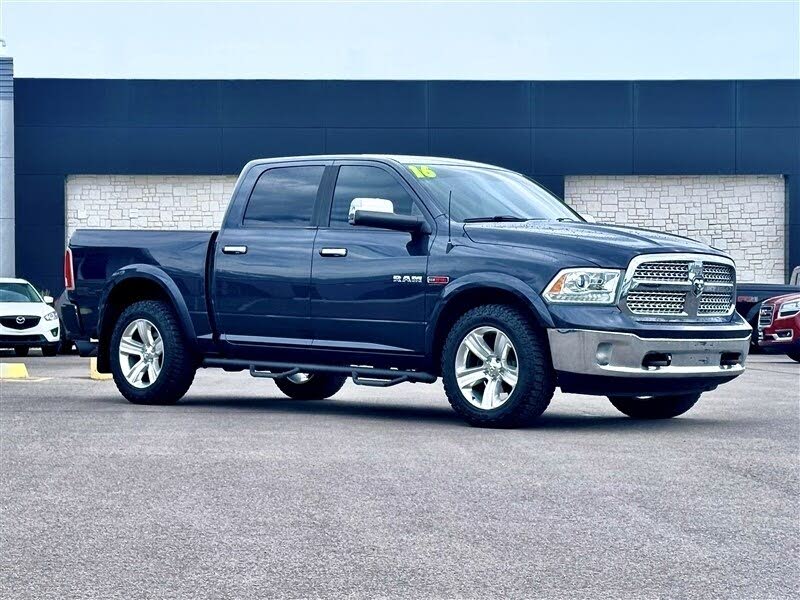 2016 RAM 1500 Laramie Crew Cab 4WD